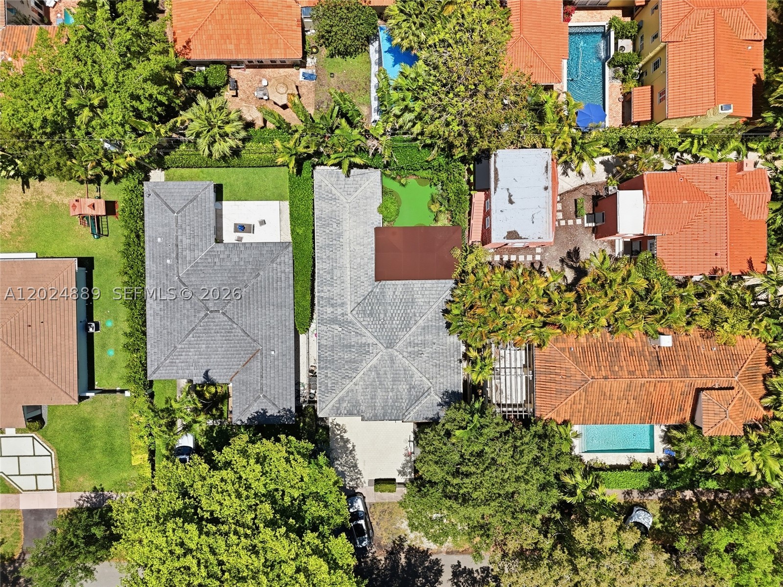 1505 Robbia Ave, Coral Gables FL 33146