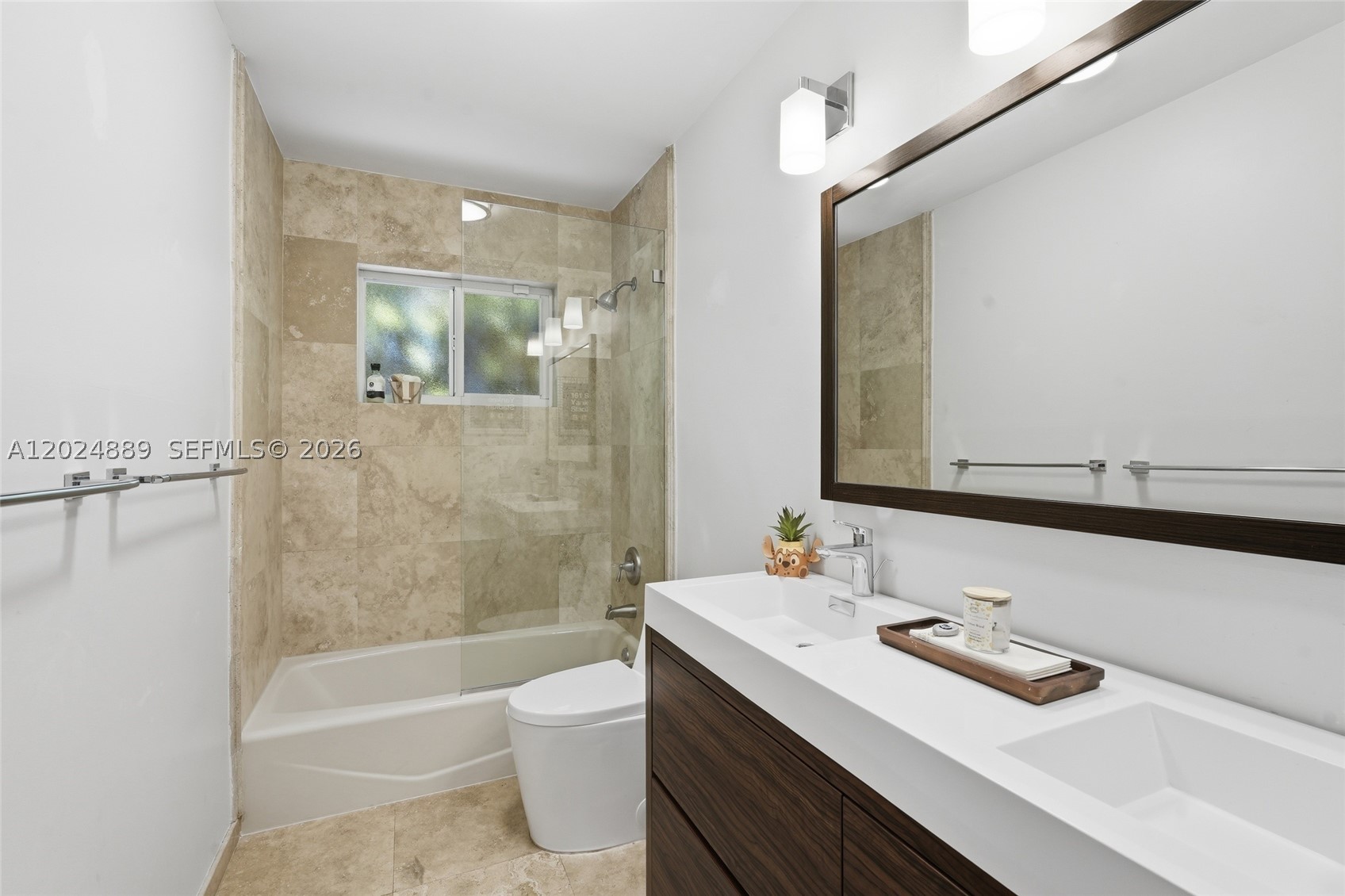1505 Robbia Ave, Coral Gables FL 33146