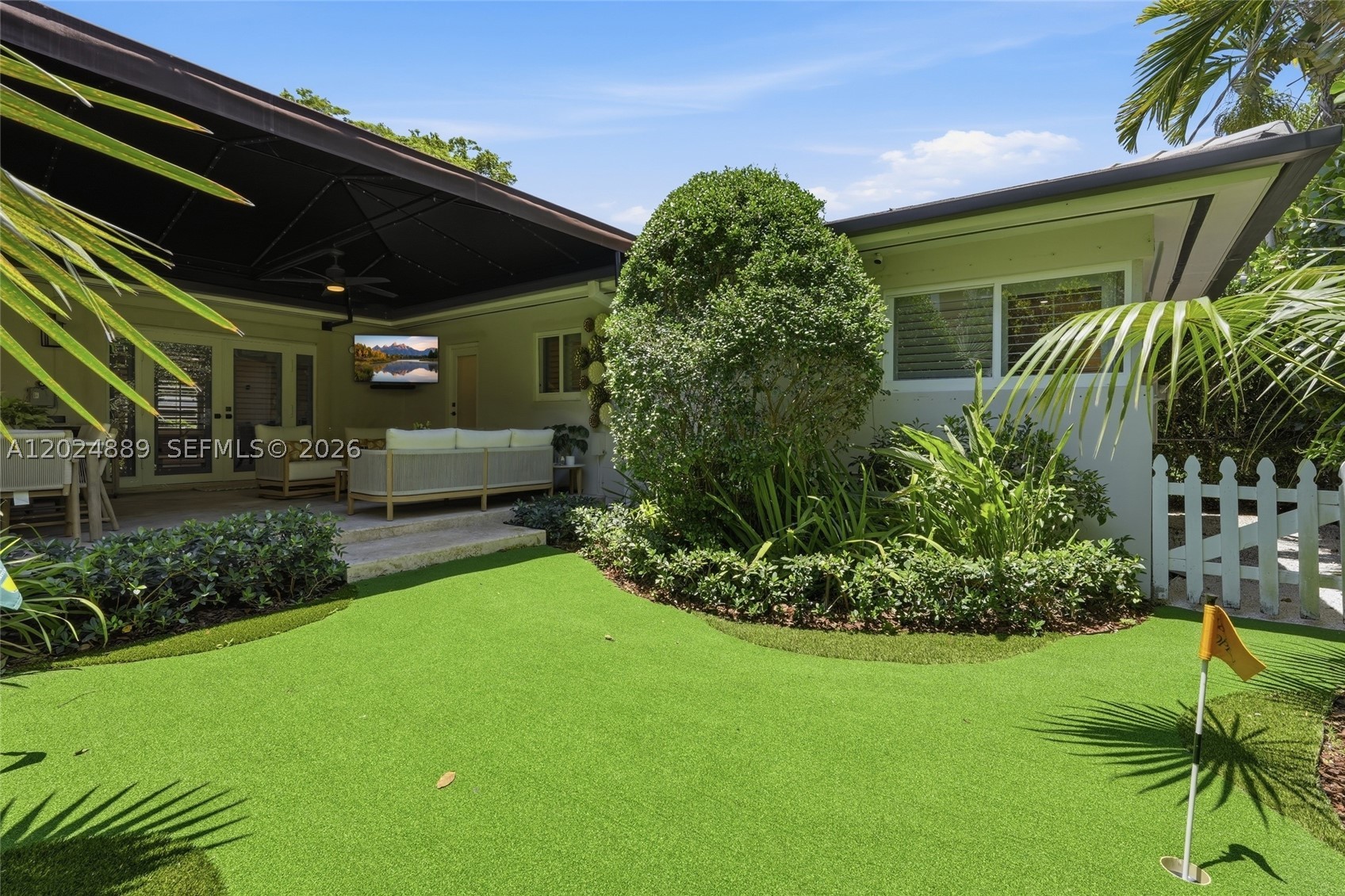 1505 Robbia Ave, Coral Gables FL 33146