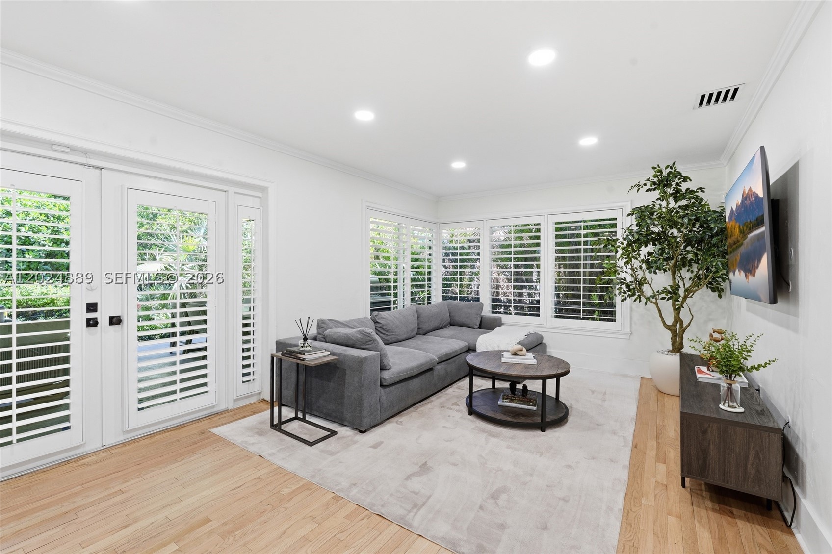 1505 Robbia Ave, Coral Gables FL 33146