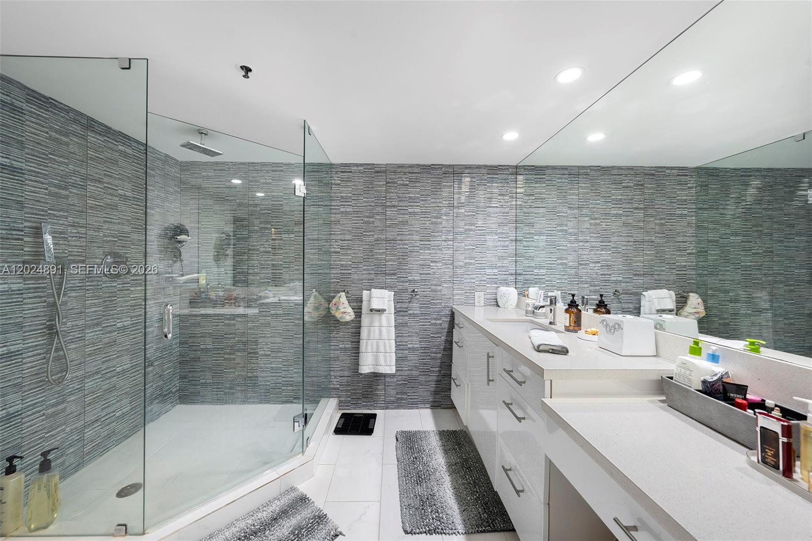 10175 Collins Ave #1505, Bal Harbour FL 33154