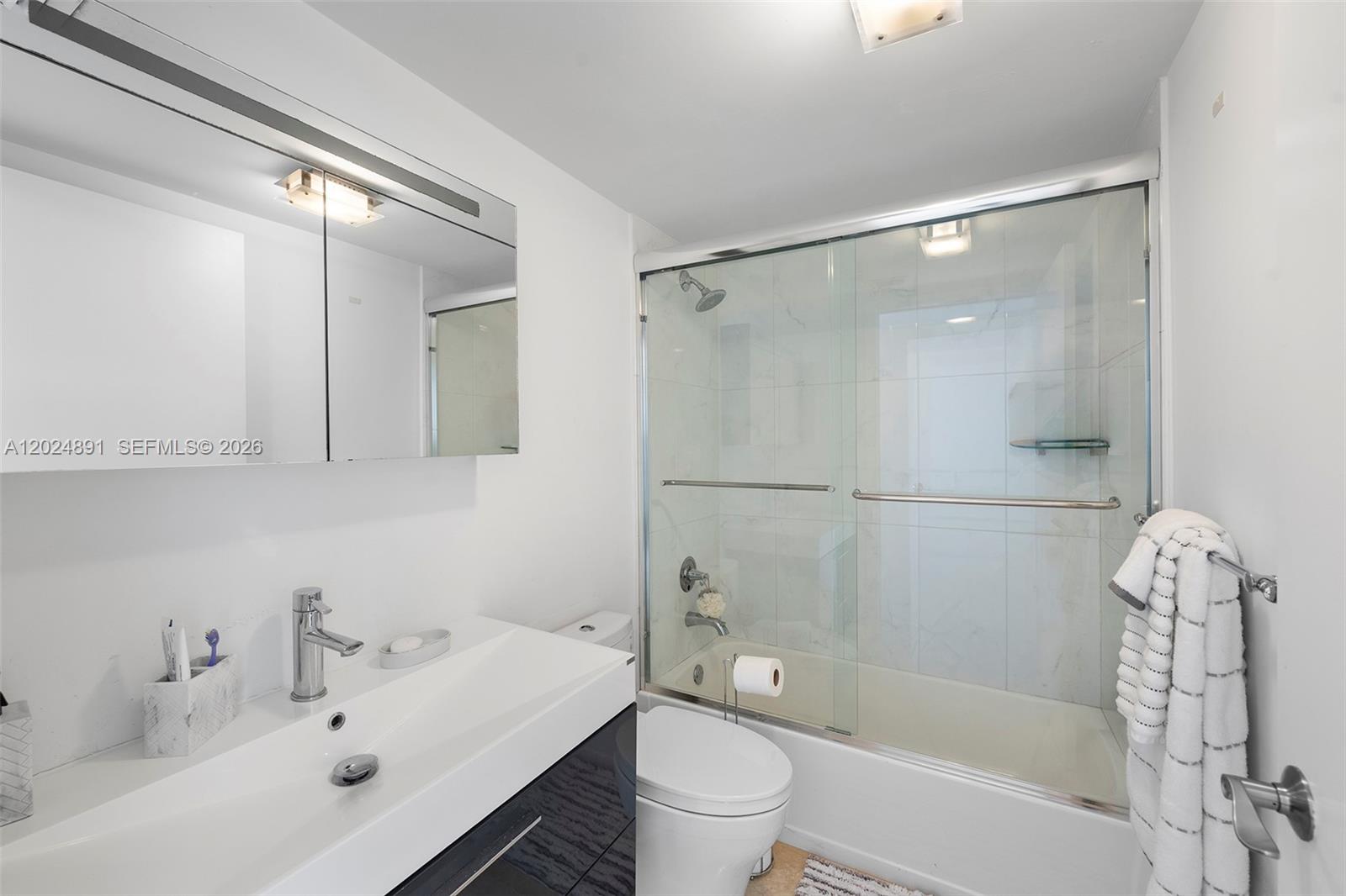 10175 Collins Ave #1505, Bal Harbour FL 33154
