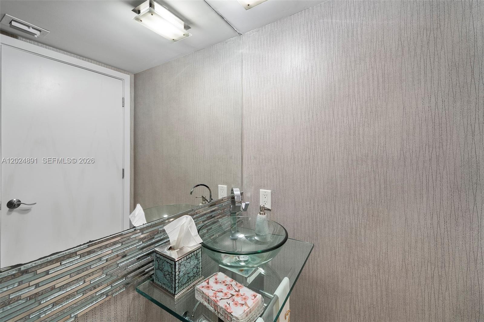 10175 Collins Ave #1505, Bal Harbour FL 33154
