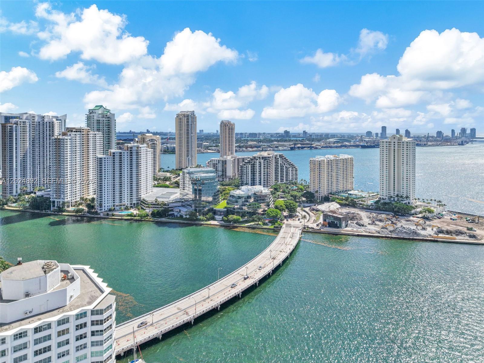 950 Brickell Bay Dr #4204, Miami FL 33131