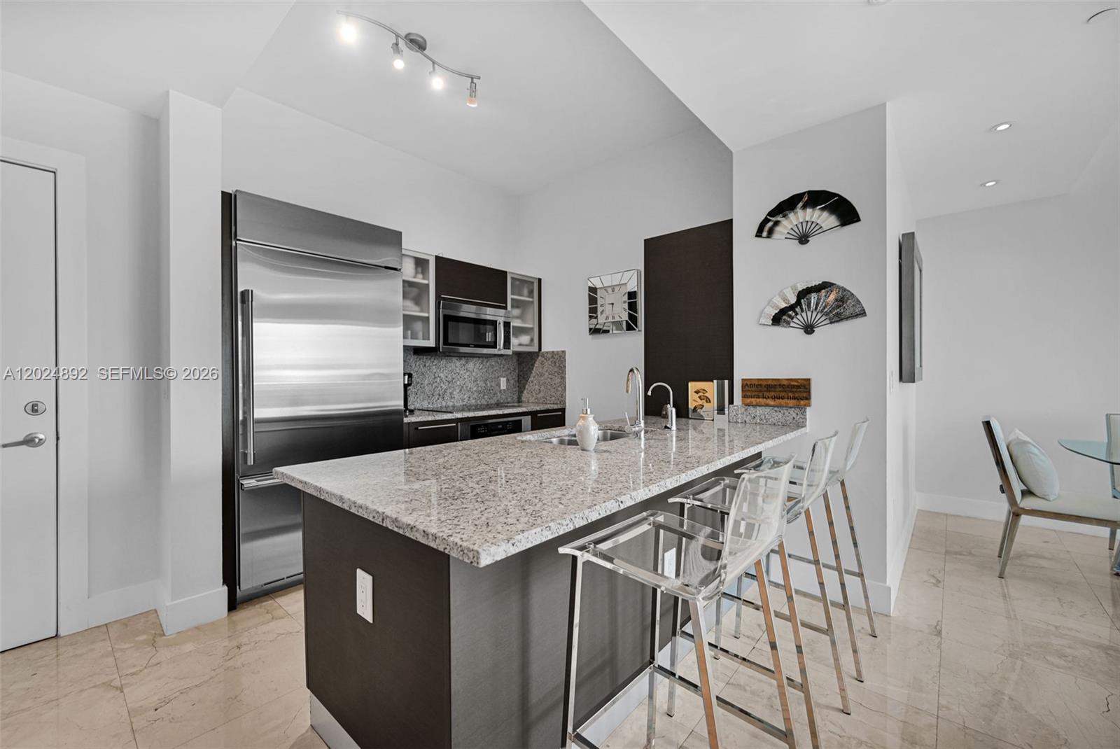 950 Brickell Bay Dr #4204, Miami FL 33131