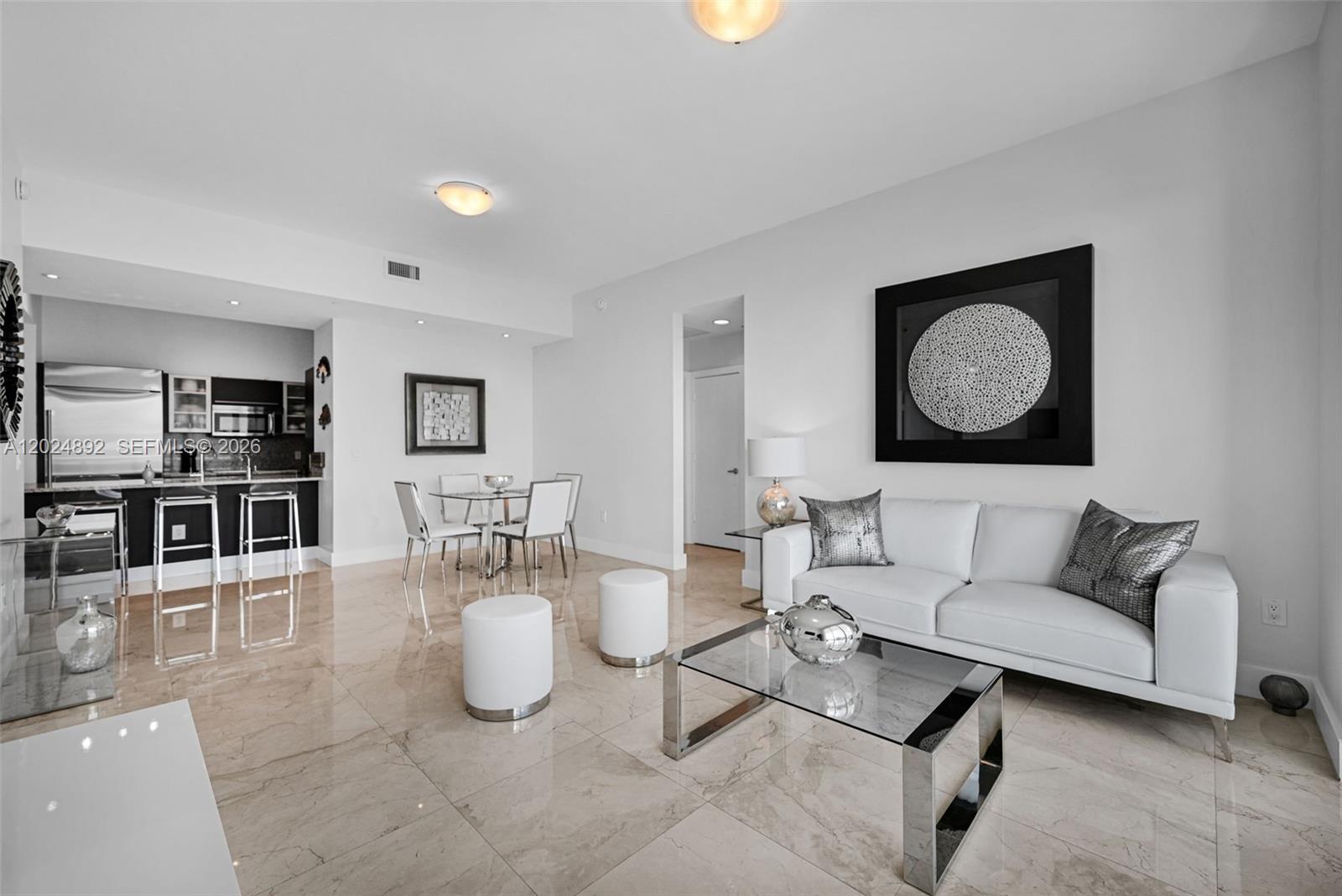 950 Brickell Bay Dr #4204, Miami FL 33131