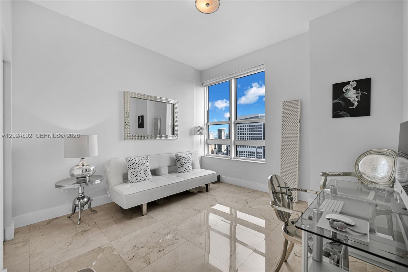 950 Brickell Bay Dr #4204, Miami FL 33131