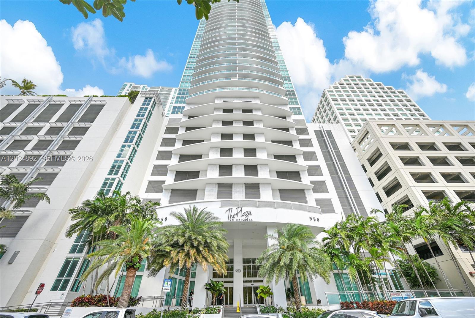 950 Brickell Bay Dr #4204, Miami FL 33131