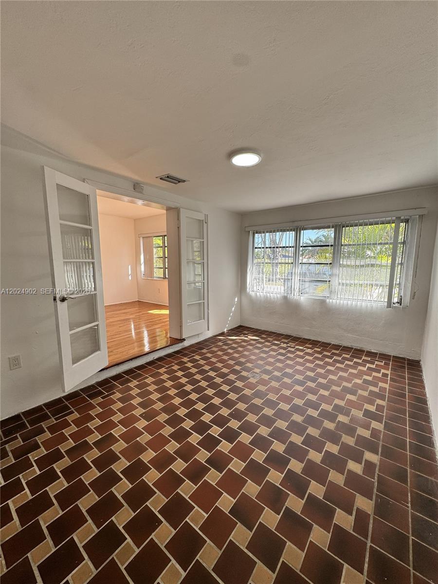 5353 SW 6th St #-, Miami FL 33134