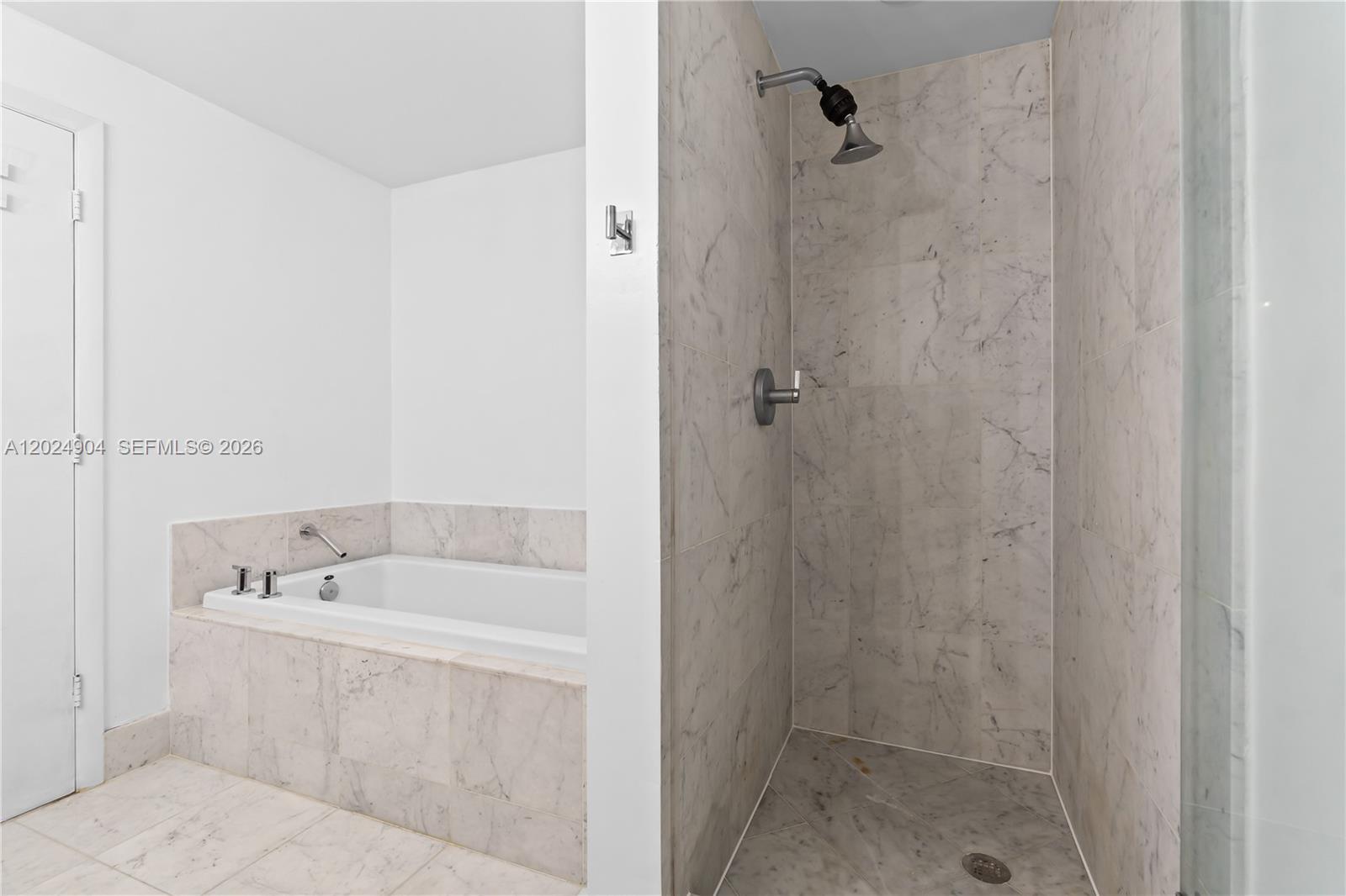 244 Biscayne Blvd #3108, Miami FL 33132