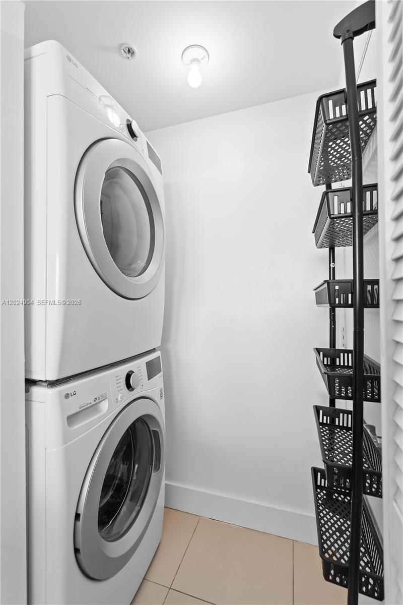 244 Biscayne Blvd #3108, Miami FL 33132