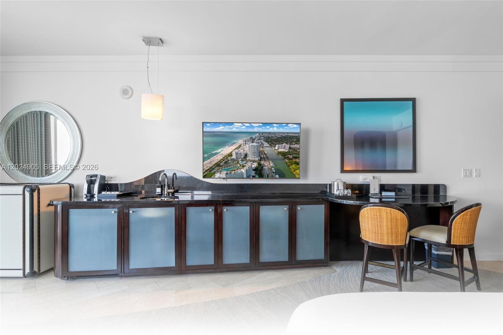 4391 Collins Ave #1001, Miami Beach FL 33140