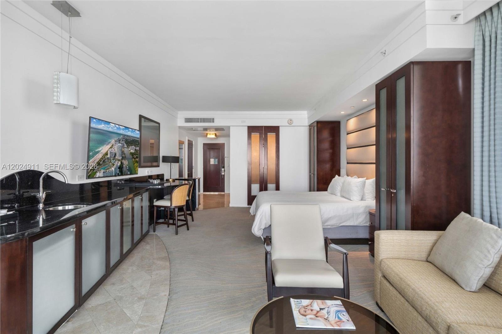 4391 Collins Ave #1002, Miami Beach FL 33140