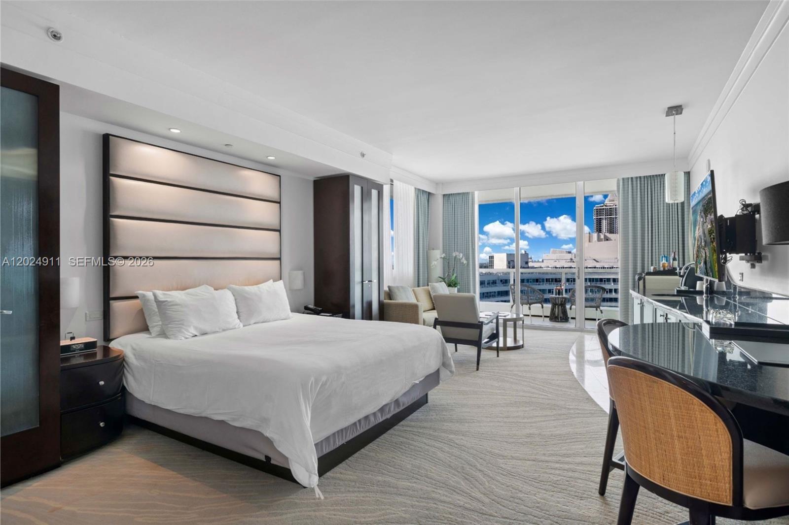 4391 Collins Ave #1002, Miami Beach FL 33140