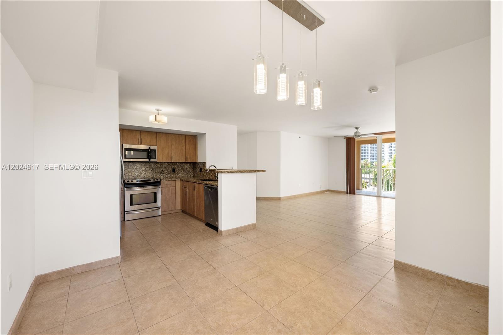 19501 E Country Club Dr #9508, Aventura FL 33180