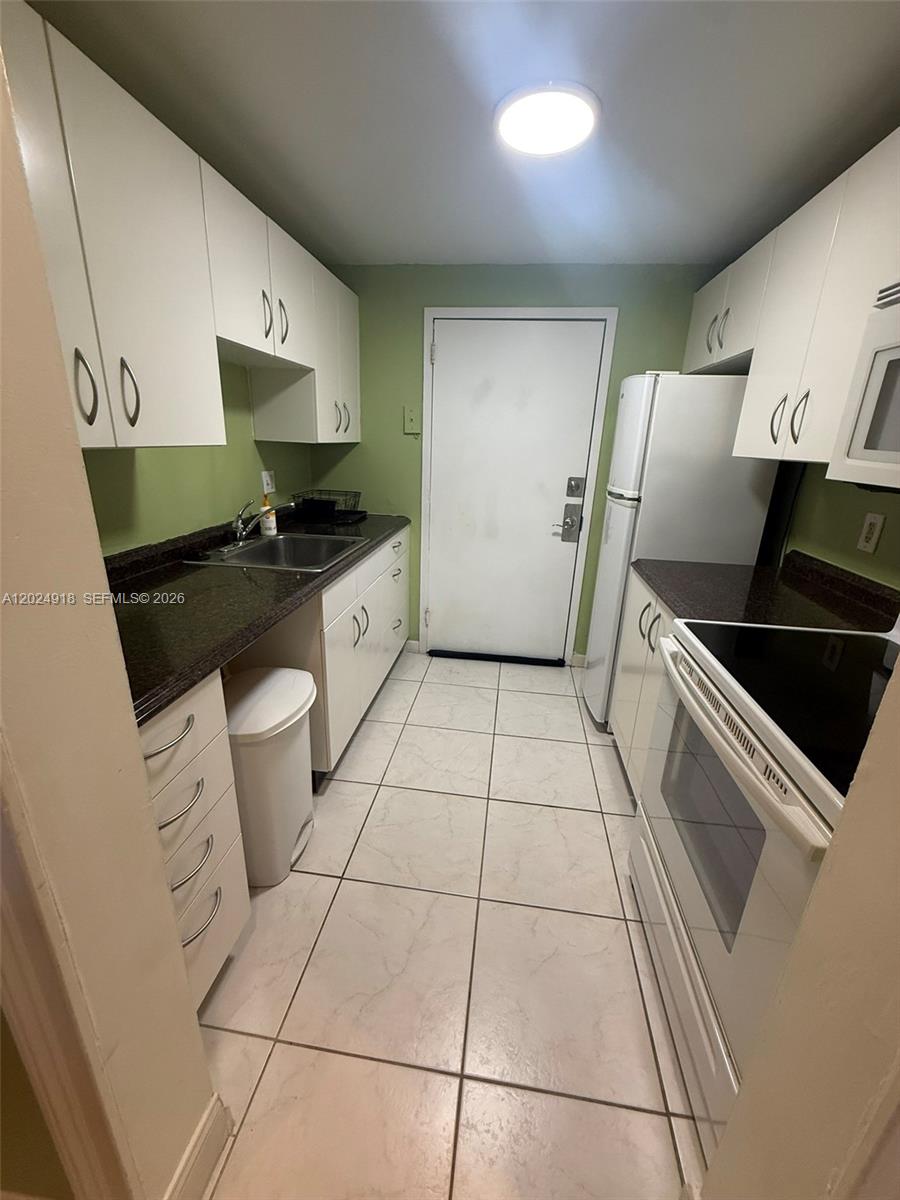 2020 NE 135th St #503, North Miami FL 33181