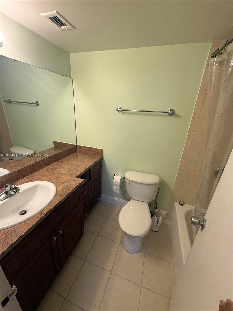 2020 NE 135th St #503, North Miami FL 33181
