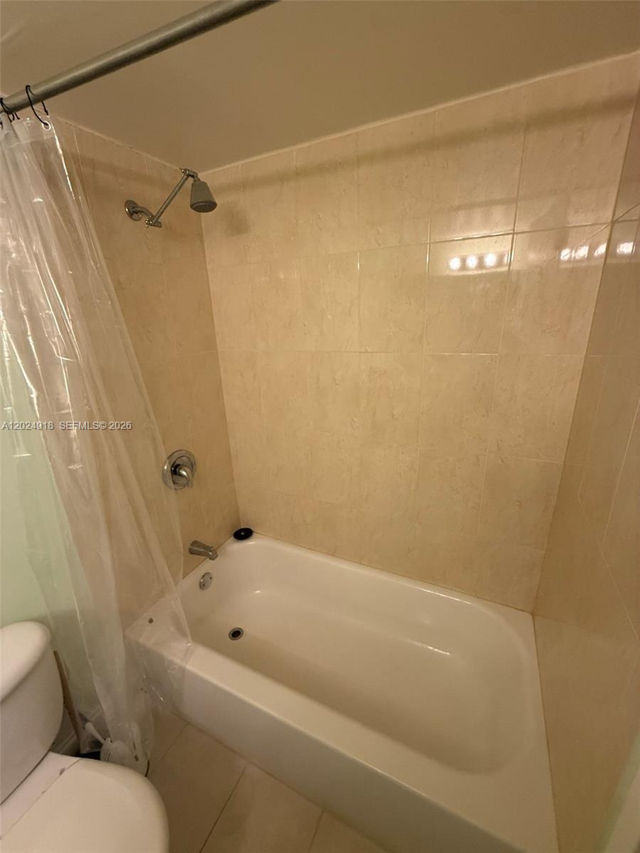 2020 NE 135th St #503, North Miami FL 33181
