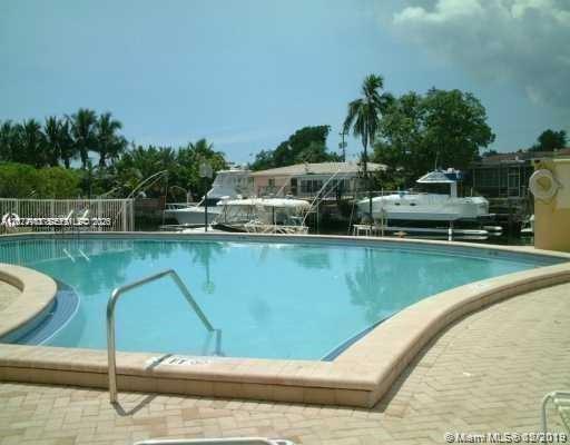 2020 NE 135th St #503, North Miami FL 33181