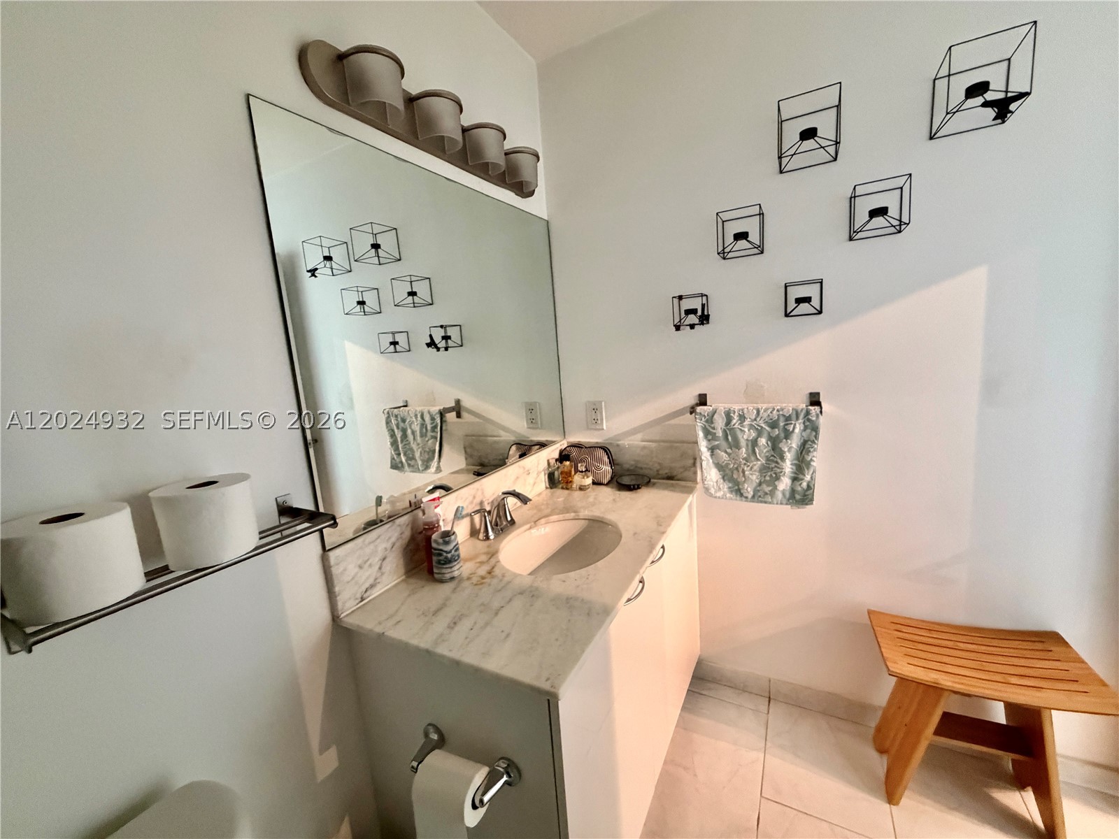 133 NE 2nd Ave #1909, Miami FL 33132