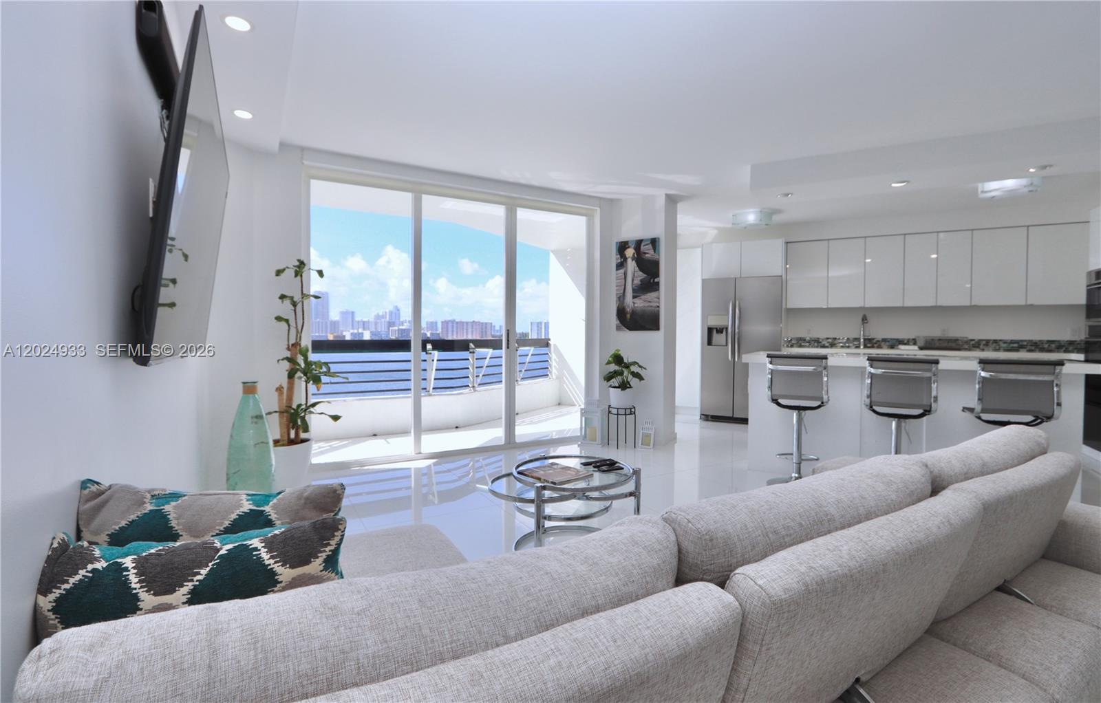3600 Mystic Pointe Dr #1115, Aventura FL 33180