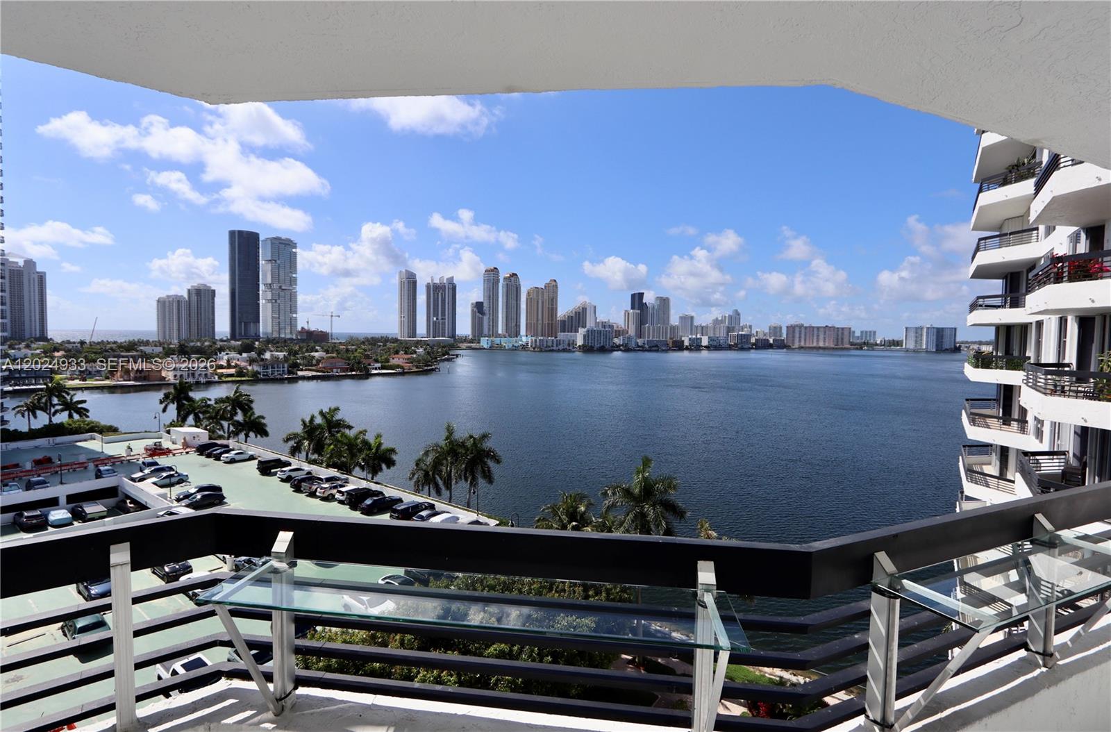 3600 Mystic Pointe Dr #1115, Aventura FL 33180