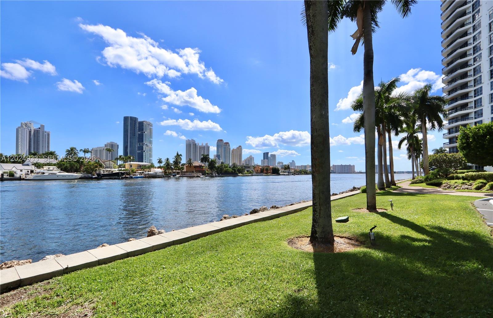 3600 Mystic Pointe Dr #1115, Aventura FL 33180