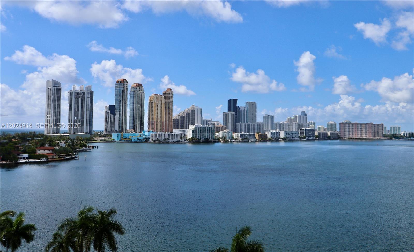 3600 Mystic Pointe Dr #1115, Aventura FL 33180