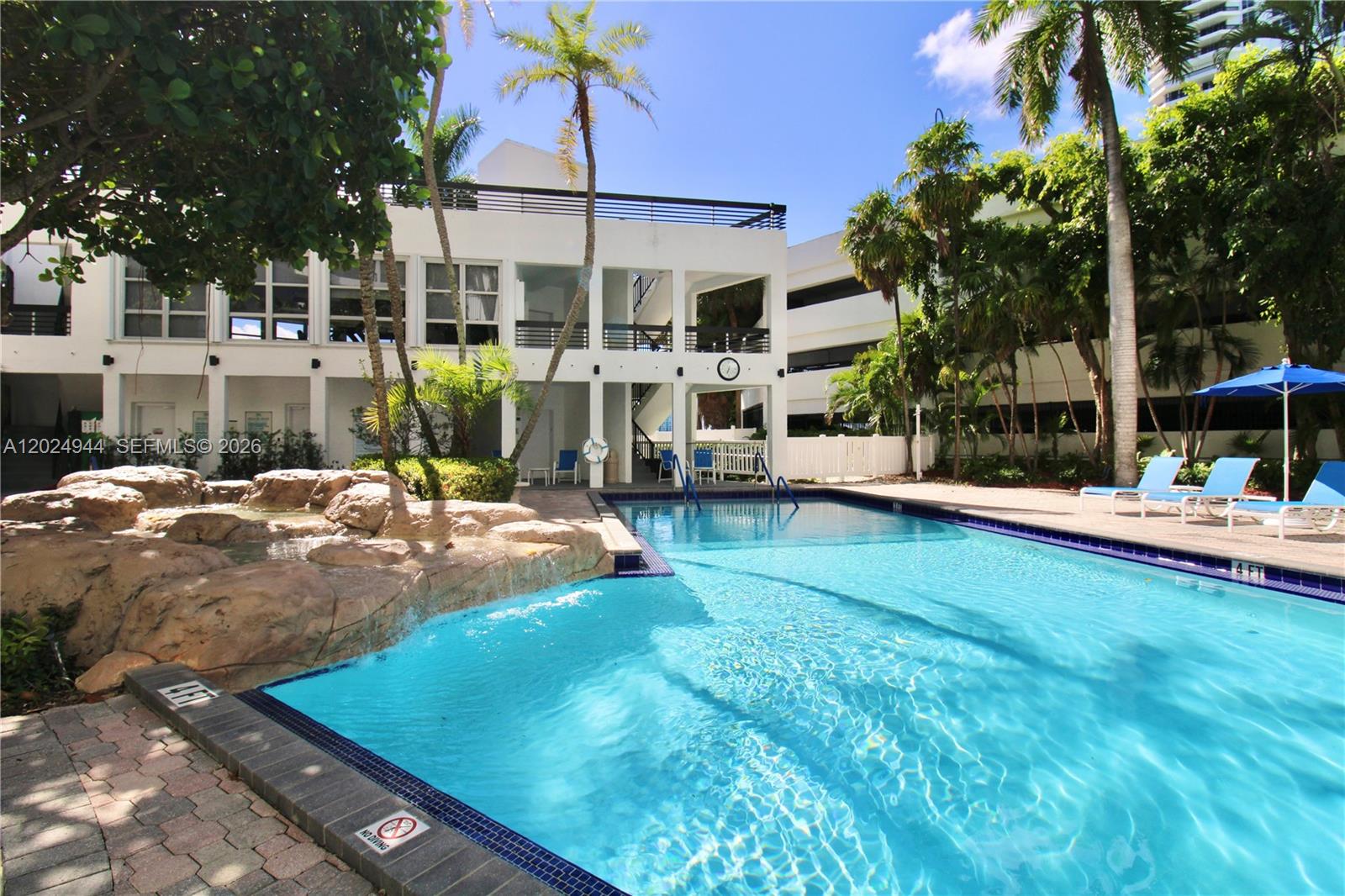 3600 Mystic Pointe Dr #1115, Aventura FL 33180