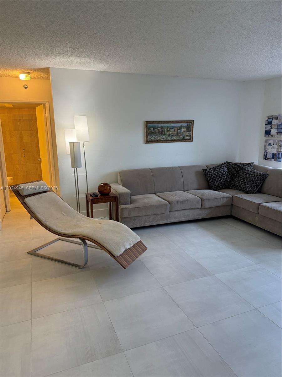 3600 Mystic Pointe Dr #208, Aventura FL 33180