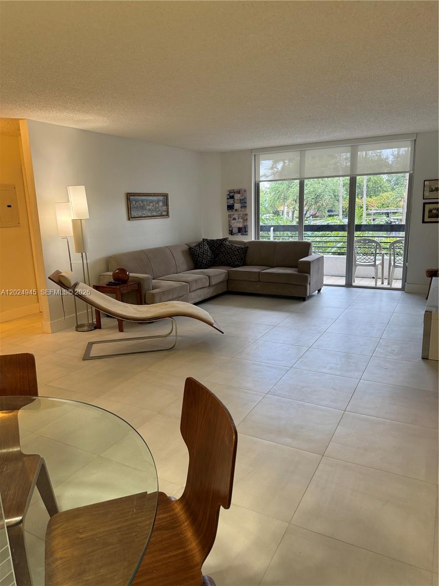 3600 Mystic Pointe Dr #208, Aventura FL 33180