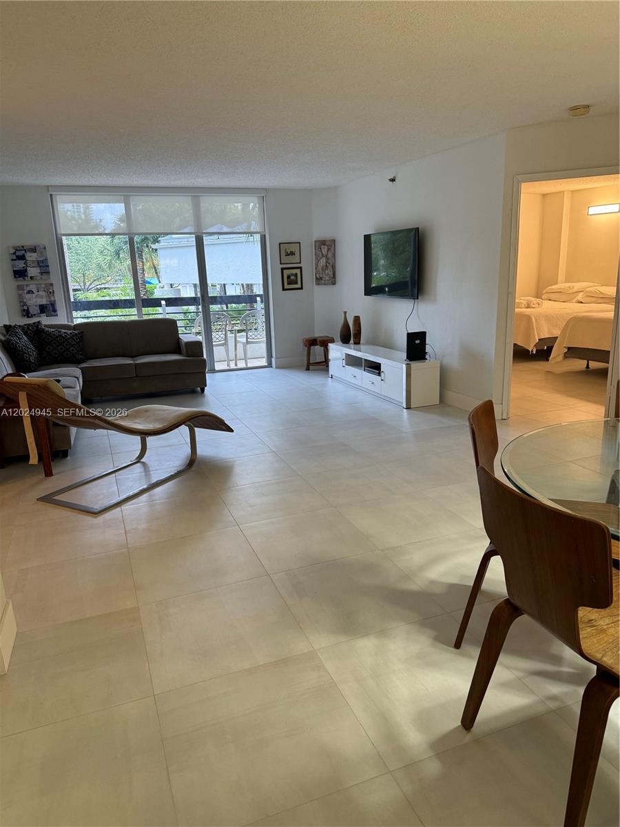3600 Mystic Pointe Dr #208, Aventura FL 33180