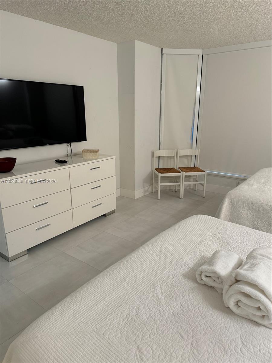 3600 Mystic Pointe Dr #208, Aventura FL 33180