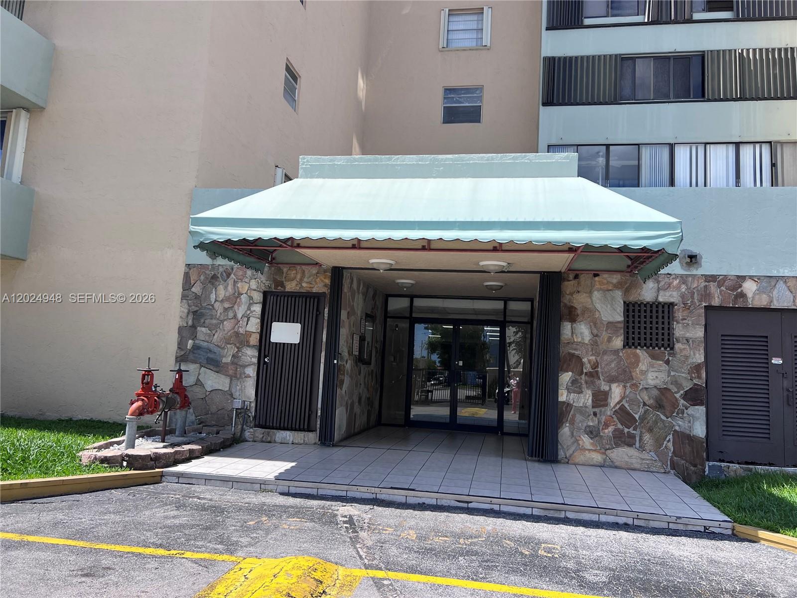 5055 NW 7th St #301, Miami FL 33126