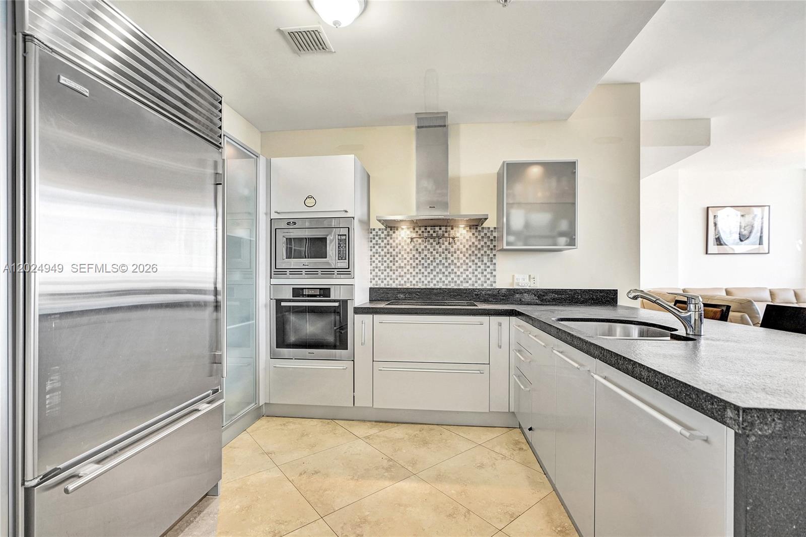 18201 Collins Ave #3707, Sunny Isles Beach FL 33160