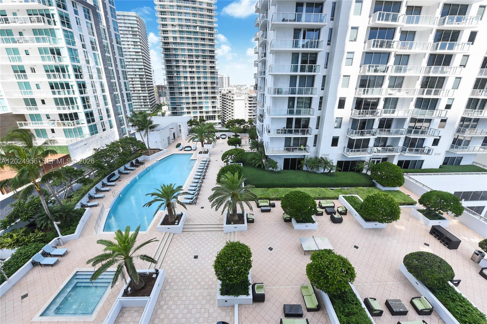 1060 Brickell Ave #1715, Miami FL 33131