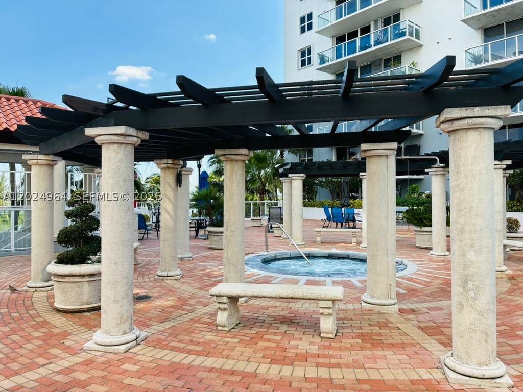 5085 NW 7th St #909, Miami FL 33126