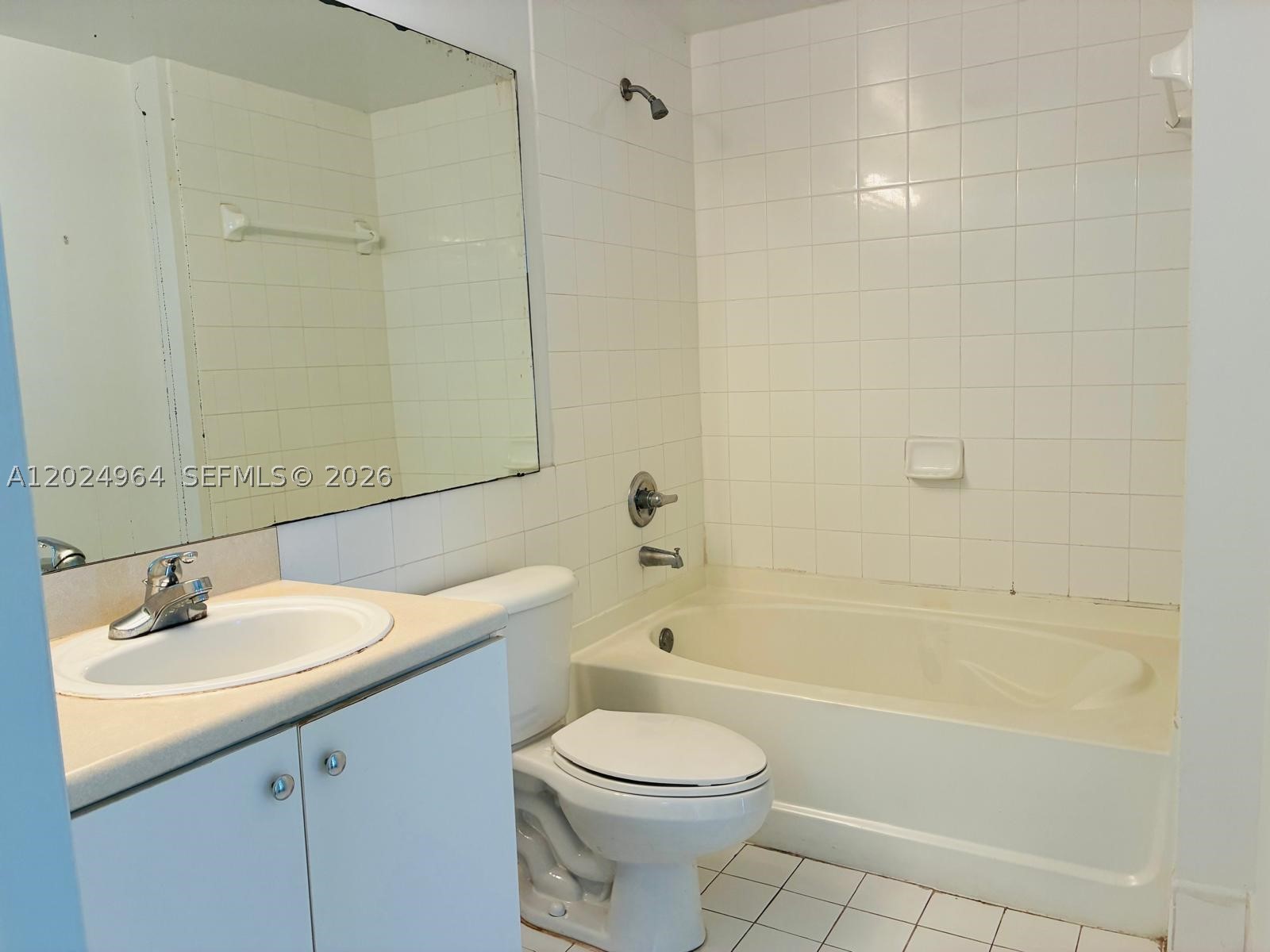 5085 NW 7th St #909, Miami FL 33126