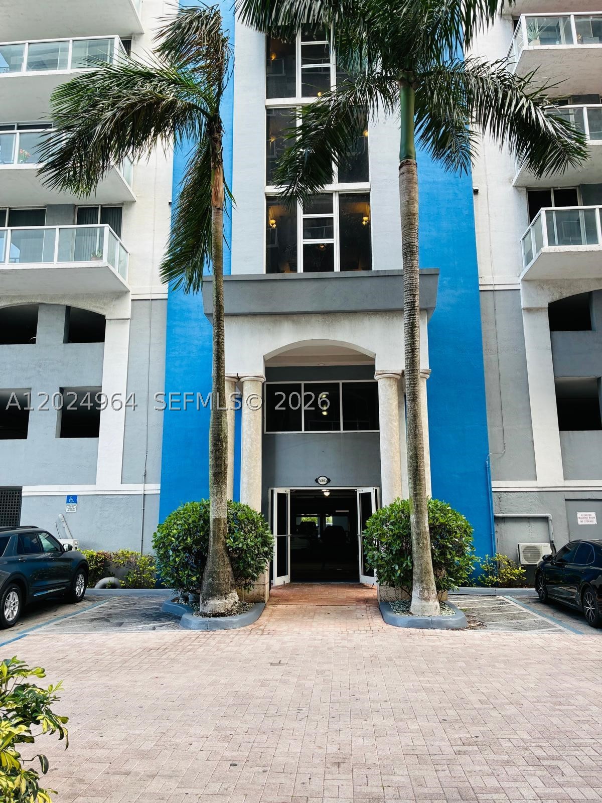 5085 NW 7th St #909, Miami FL 33126