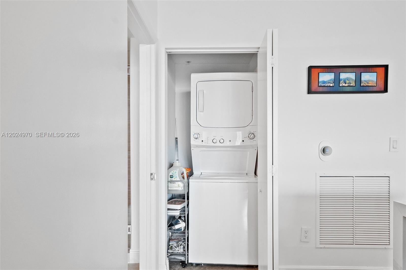 90 SW 3rd St #3810, Miami FL 33130