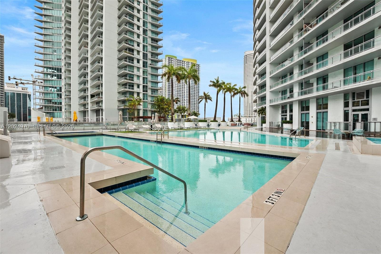 90 SW 3rd St #3810, Miami FL 33130