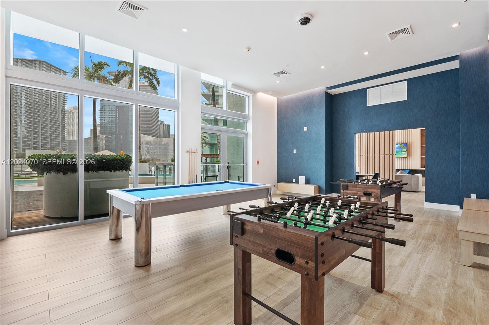 90 SW 3rd St #3810, Miami FL 33130
