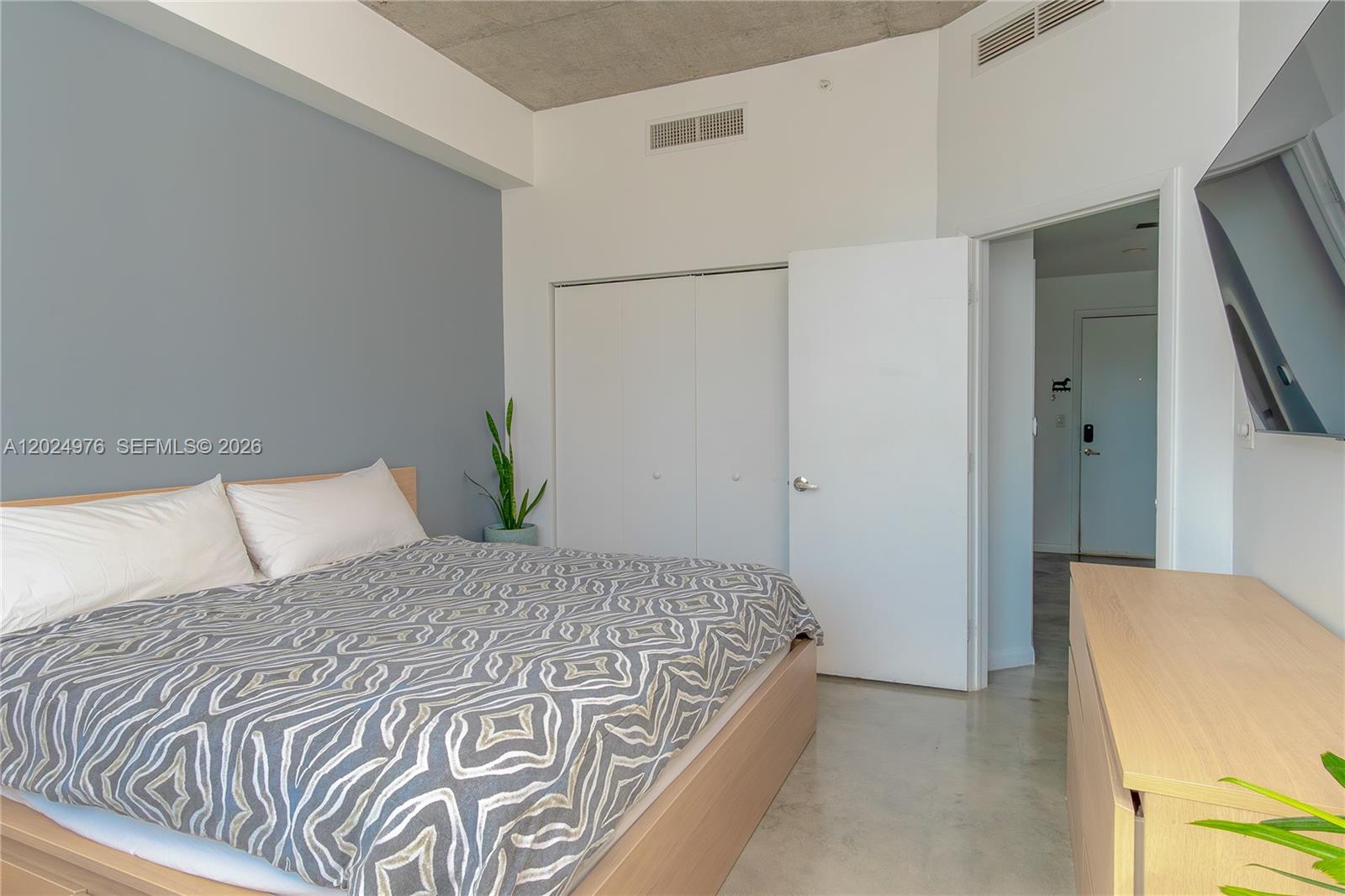 133 NE 2nd Ave #3002, Miami FL 33132