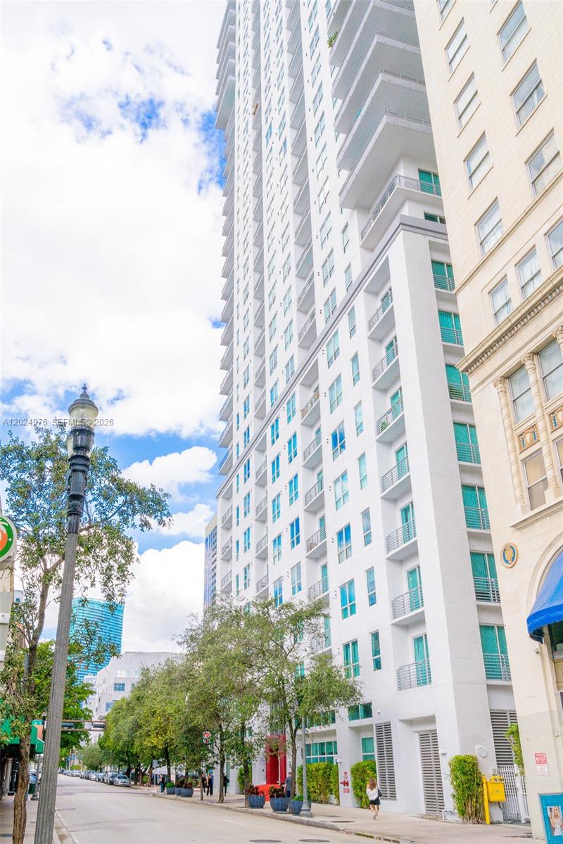 133 NE 2nd Ave #3002, Miami FL 33132