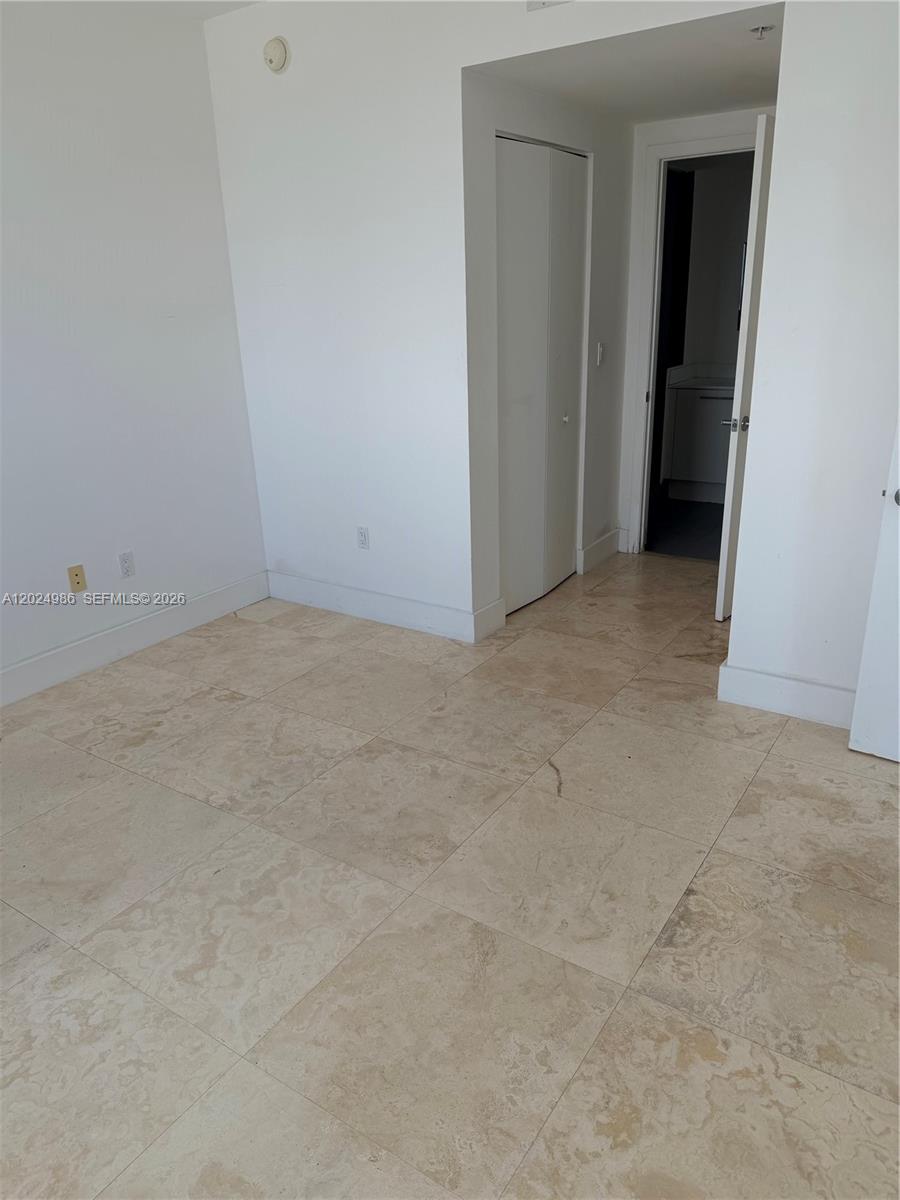 92 SW 3rd St #3909, Miami FL 33130