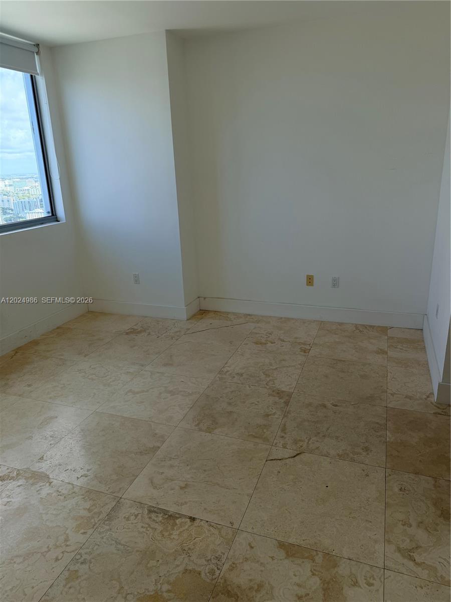 92 SW 3rd St #3909, Miami FL 33130
