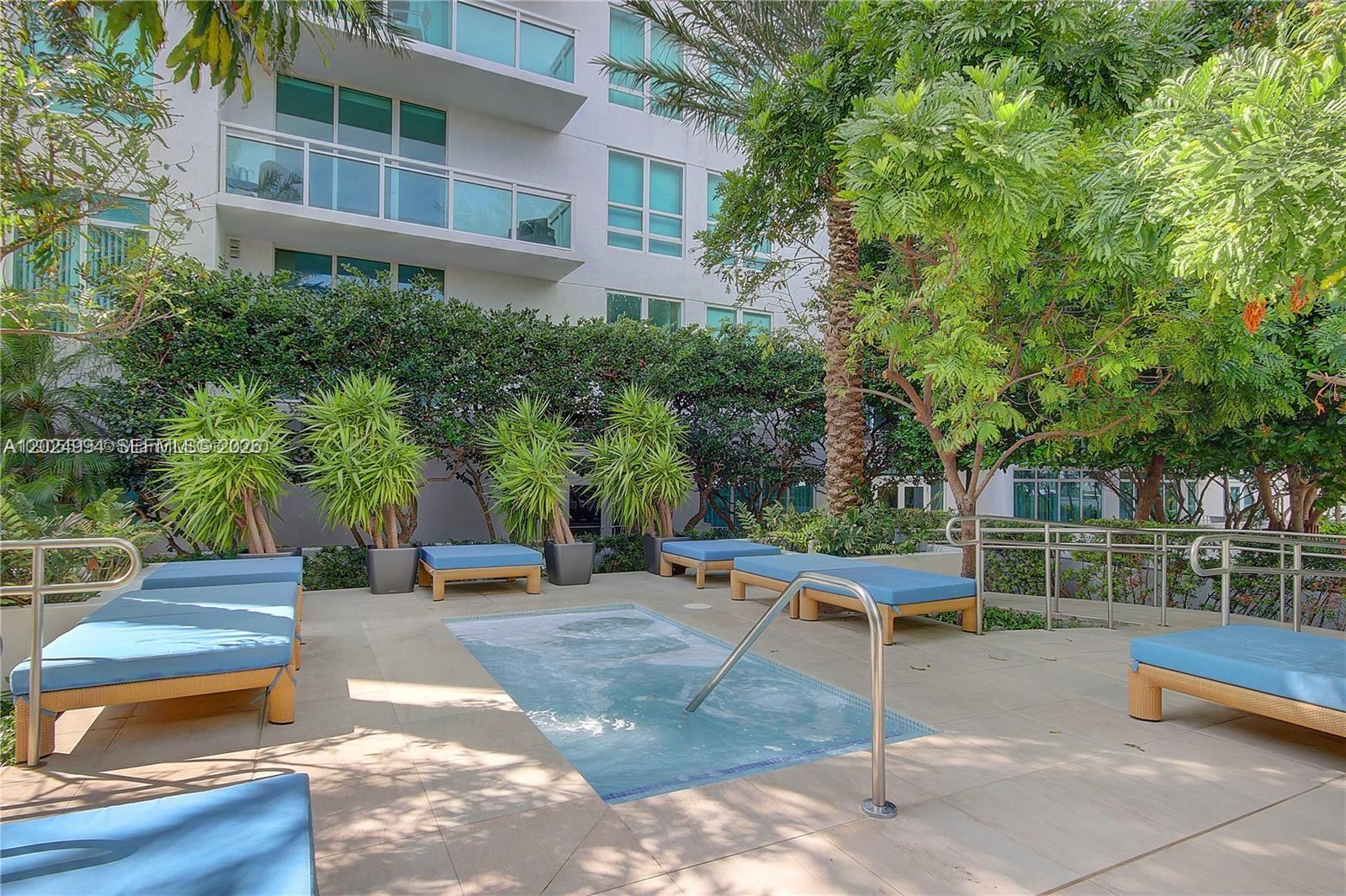 950 Brickell Bay Dr #1911, Miami FL 33131