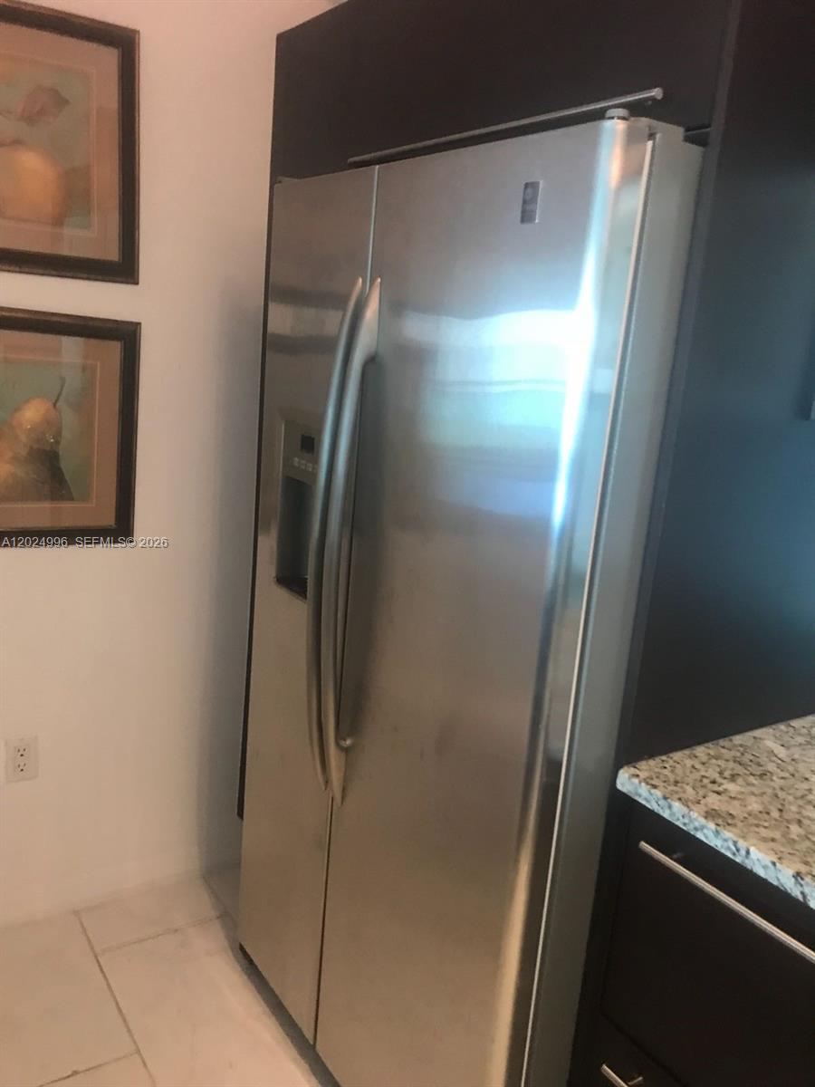 950 Brickell Bay Dr #2000, Miami FL 33131