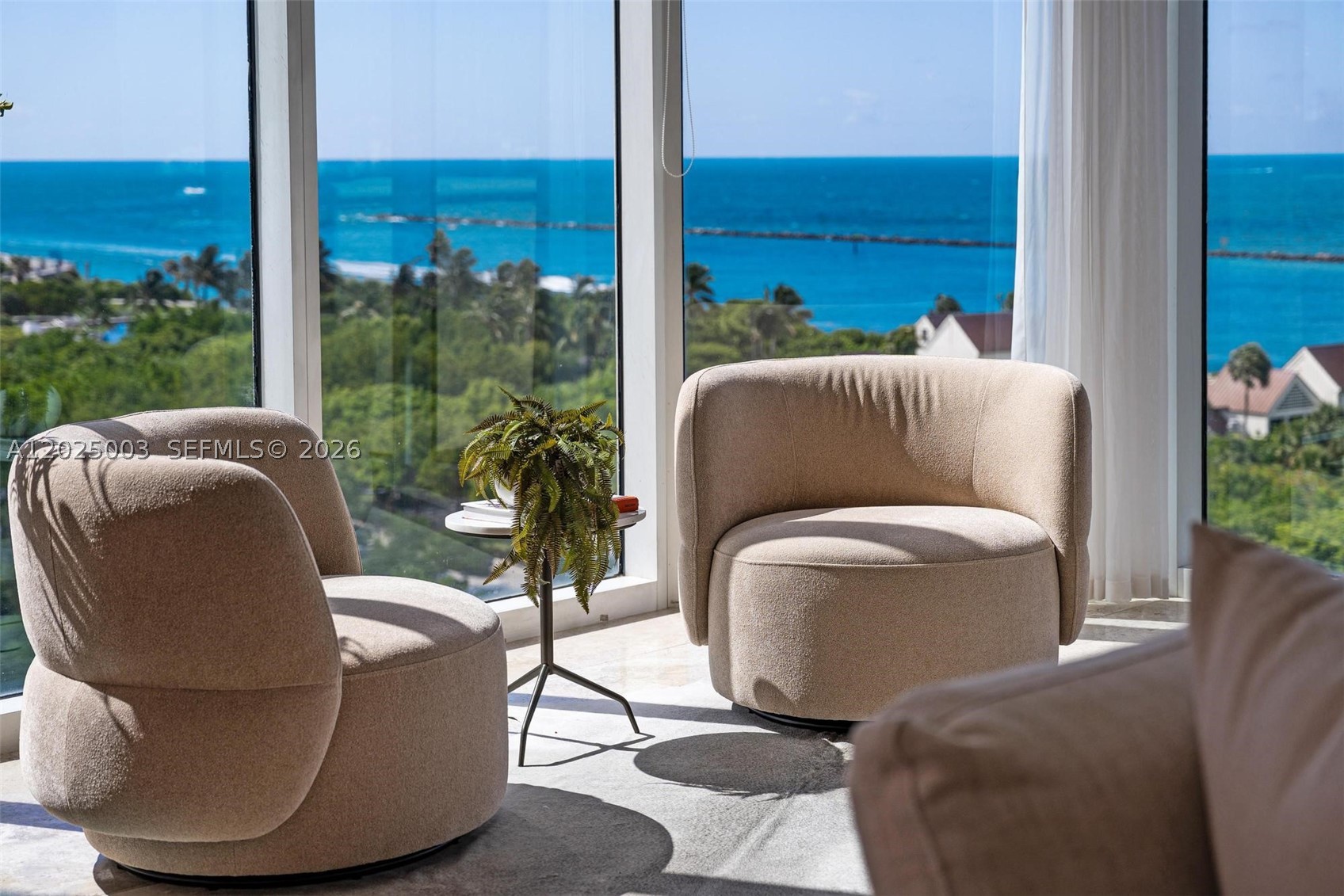 300 S Pointe Dr #1001, Miami Beach FL 33139