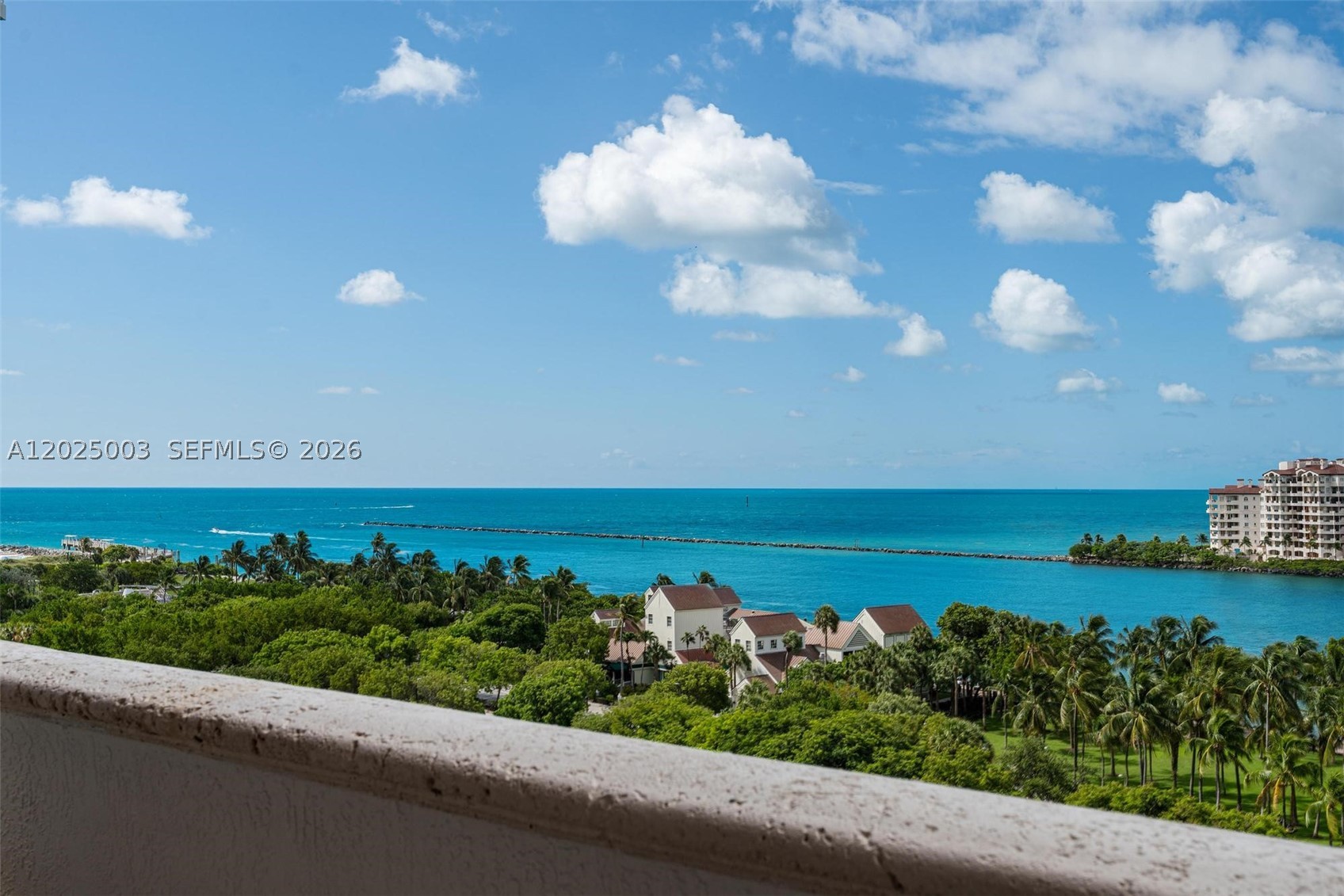300 S Pointe Dr #1001, Miami Beach FL 33139